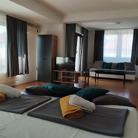 Filip Apartments Охрид Экстерьер фото